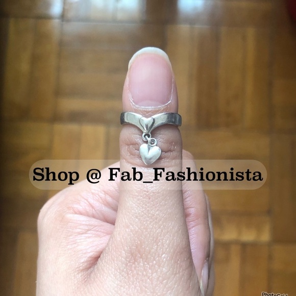 Sterling silver dangle heart ring size 4 - Picture 3 of 11